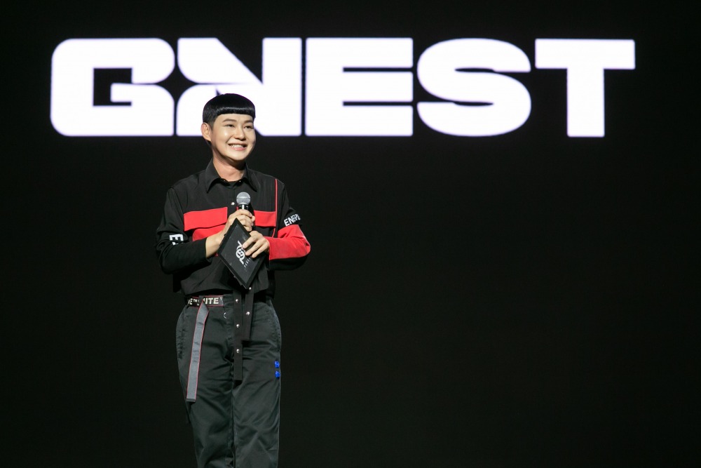 PERSES DEBUT STAGE_DJNUI