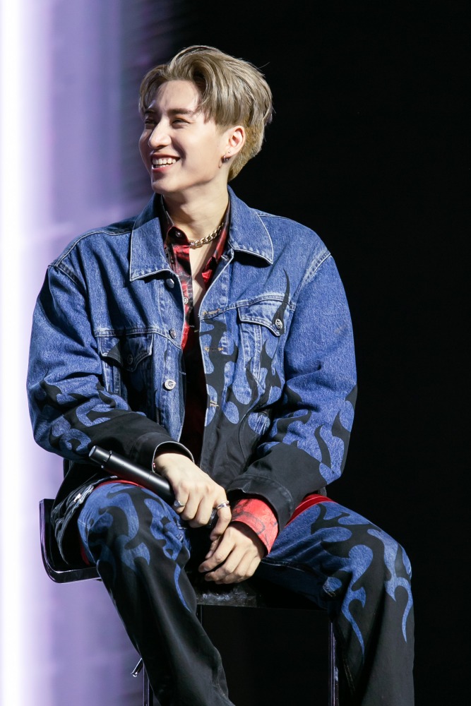 PERSES DEBUT STAGE_JUNG