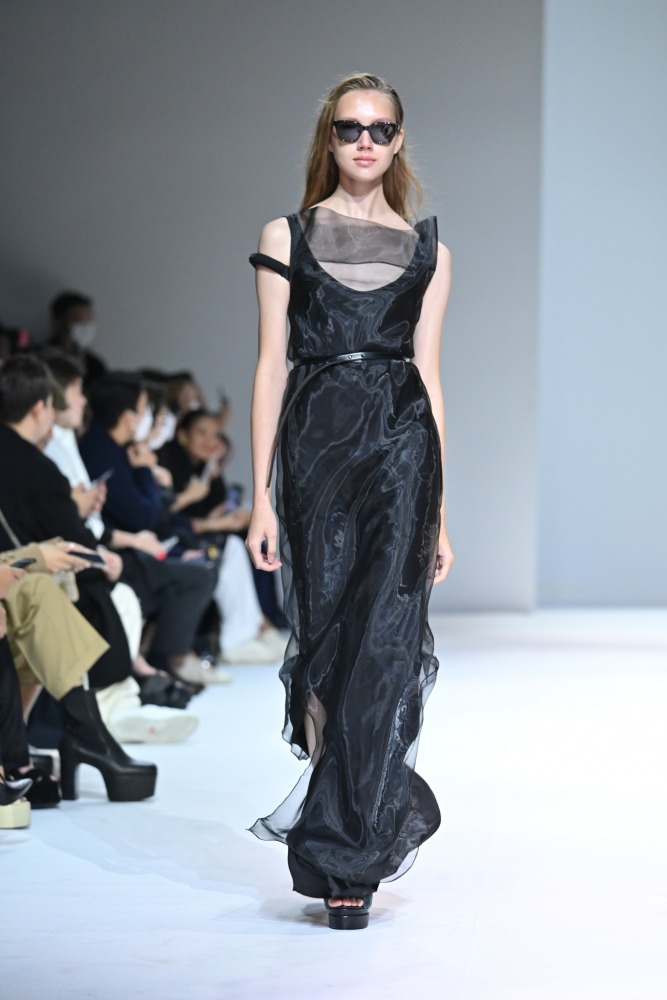 VVON SUGUNNASIL (33)