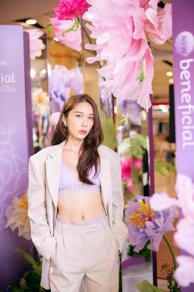 คุณเบสท์ Luckysevenb