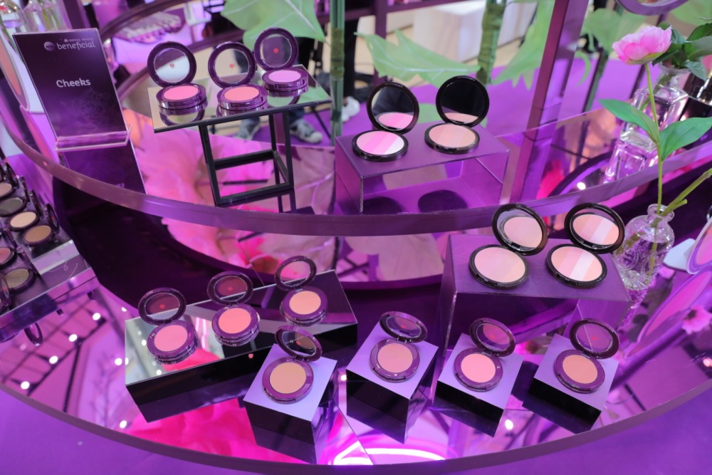 ภาพกลุ่มผลิตภัณฑ์สำหรับปัดแก้ม