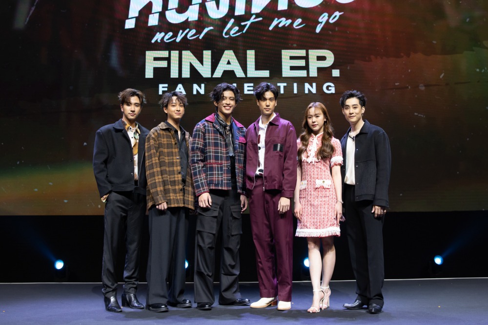 9D032C7C-BB40-4E20-BD8E-7145344A081A