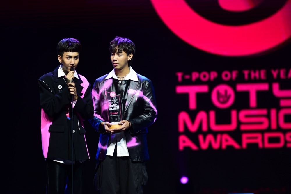 Best (POPULAR) BAND GROUP_Paper Planes