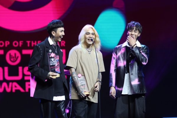 Best (POPULAR) Collaboration _ Various Artist_เพลง เสแสร้ง (2)