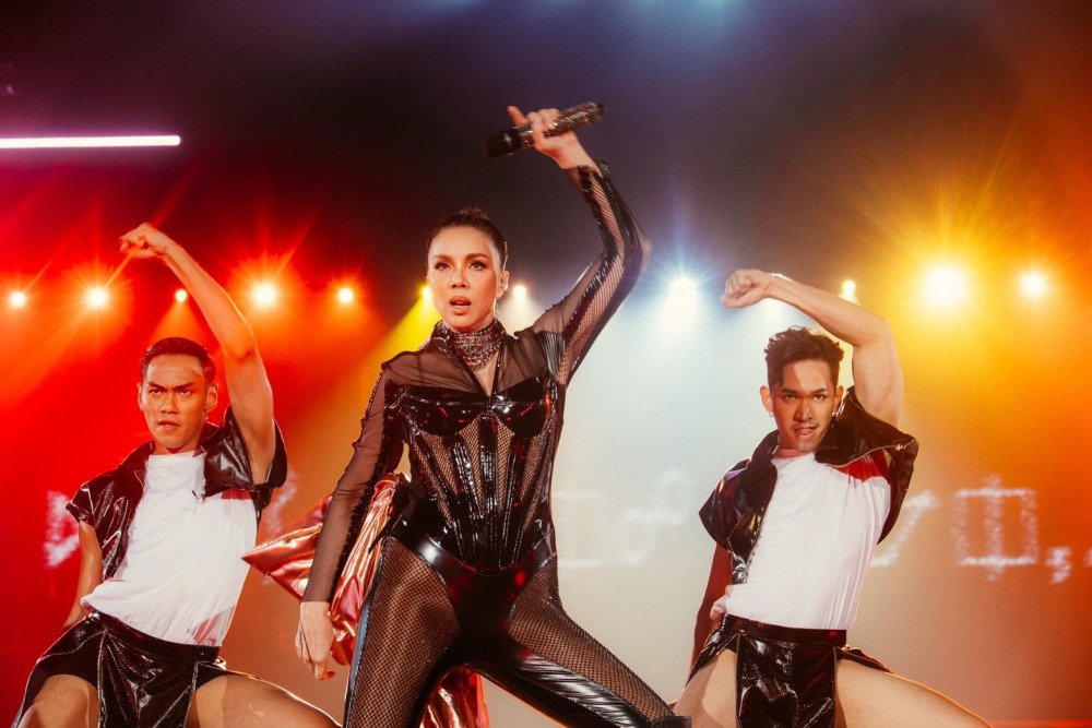 LINE_ALBUM_230731_52